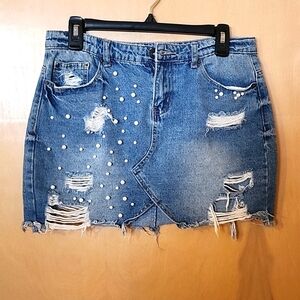 Jeans skirt size M with pearls